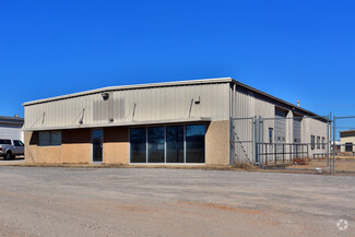 Plus de détails pour 618 W Kickapoo Spur, Shawnee, OK - Industriel à vendre