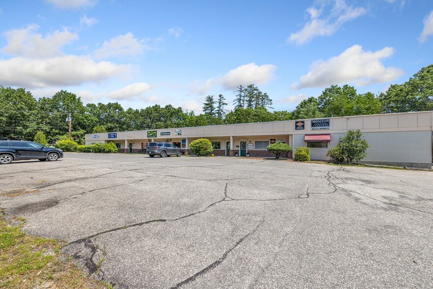 585 Calef Hwy, Barrington, NH for sale - Building Photo - Image 2 of 14