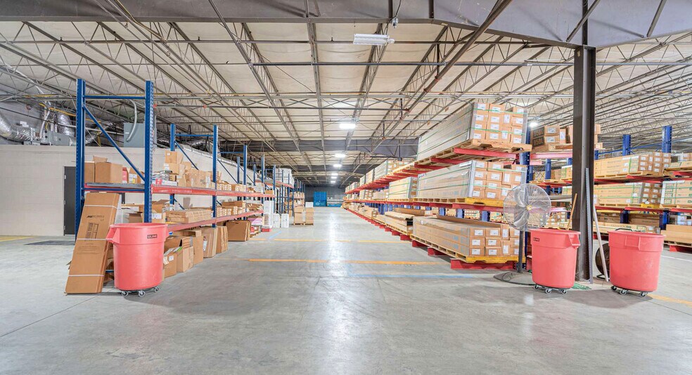 680 Scattergood Dr NW, Christiansburg, VA à vendre - Photo du bâtiment - Image 3 de 14