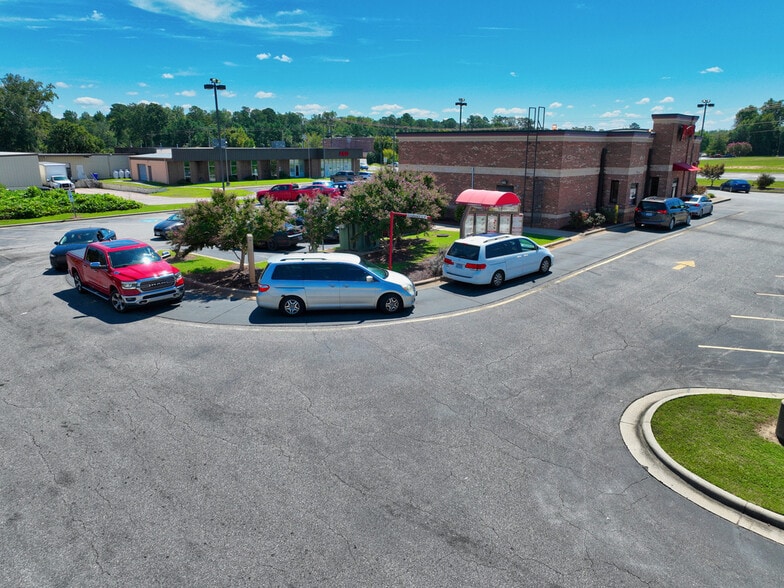 1200 Eastern Ave, Nashville, NC for sale - Building Photo - Image 3 of 9