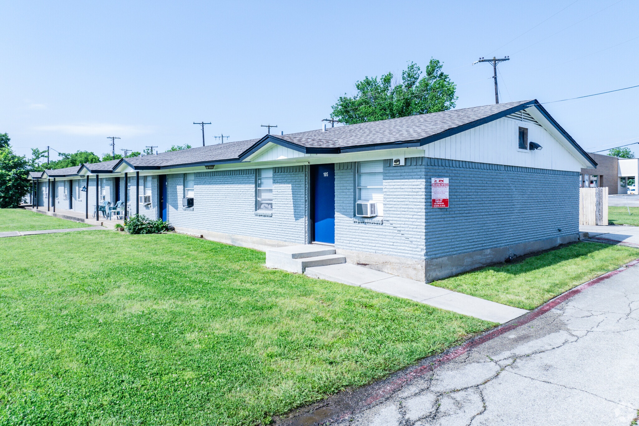 3501 N Hills Dr, Haltom City, TX for sale Primary Photo- Image 1 of 24