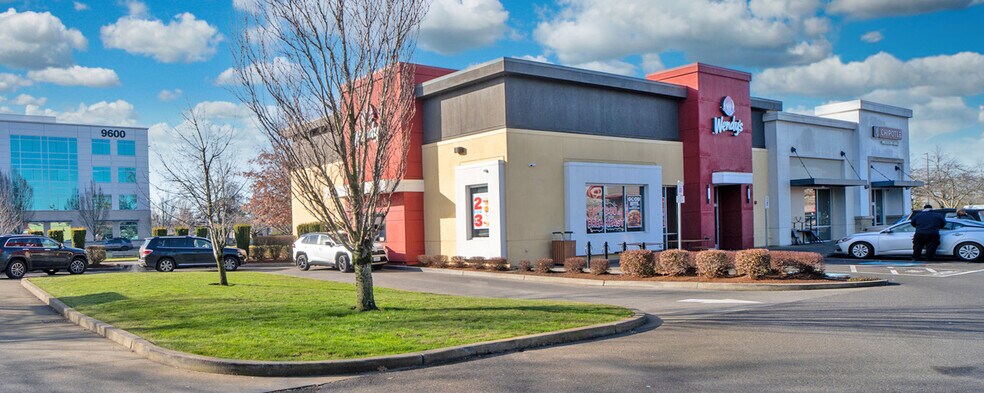 9687-9695 NE Cascades Pky, Portland, OR à vendre - Photo du bâtiment - Image 2 de 9