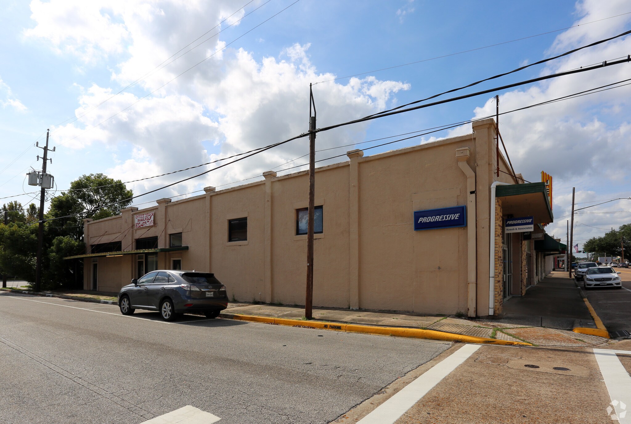 320 E Main St, Humble, TX à vendre Photo principale- Image 1 de 1