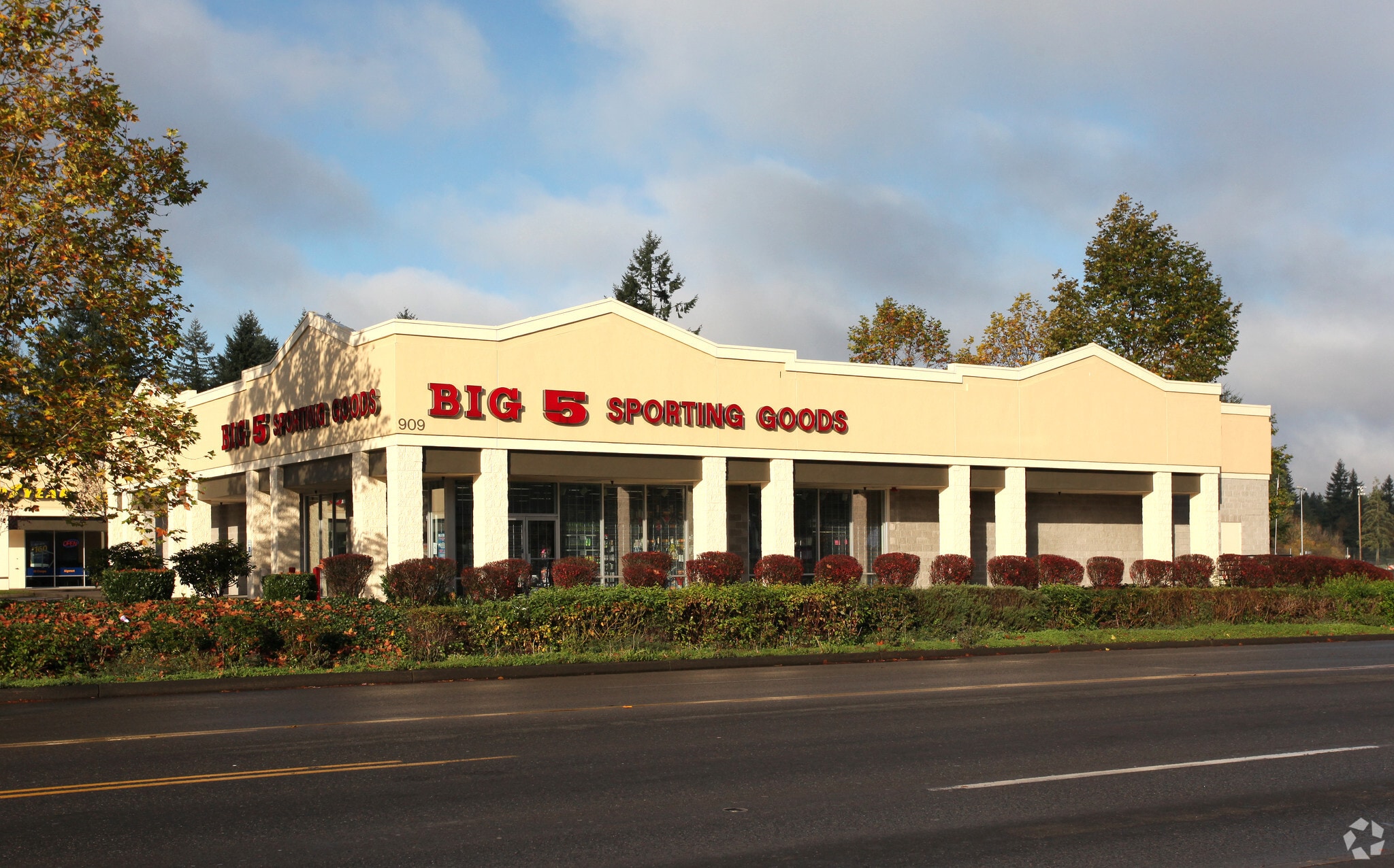 1001 Cooper Point Rd SW, Olympia, WA for lease Primary Photo- Image 1 of 2