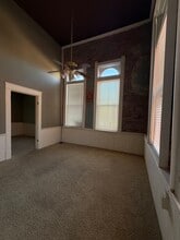 200 W Main St, Ardmore, OK à louer Photo intérieure- Image 2 de 5