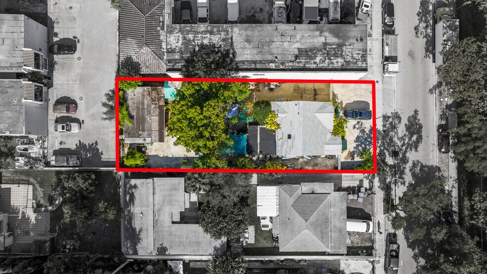 2614 NW 26th St, Miami, FL à vendre - Photo du bâtiment - Image 1 de 8