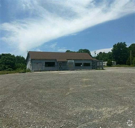 8580 Harrison Ferry Rd, McMinnville, TN à vendre - Photo du bâtiment - Image 1 de 1