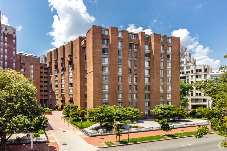 1234 Massachusetts Ave NW, Washington, DC à louer - Photo principale - Image 1 de 32