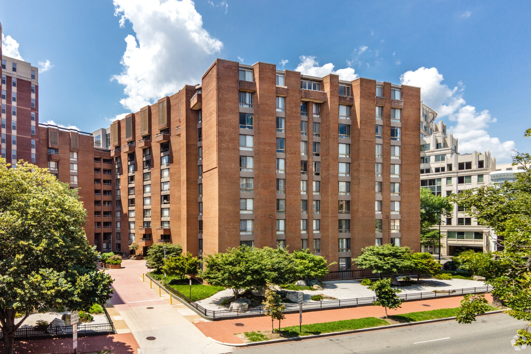1234 Massachusetts Ave NW, Washington, DC for lease Primary Photo- Image 1 of 33