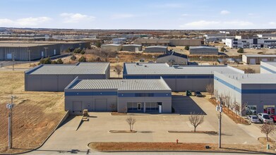 3217 Cooke Way, Oklahoma City, OK for lease Interior Photo- Image 1 of 26