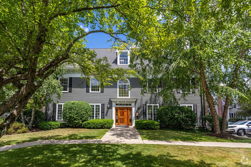 10 Union St, Natick, MA à vendre - Photo principale - Image 1 de 4