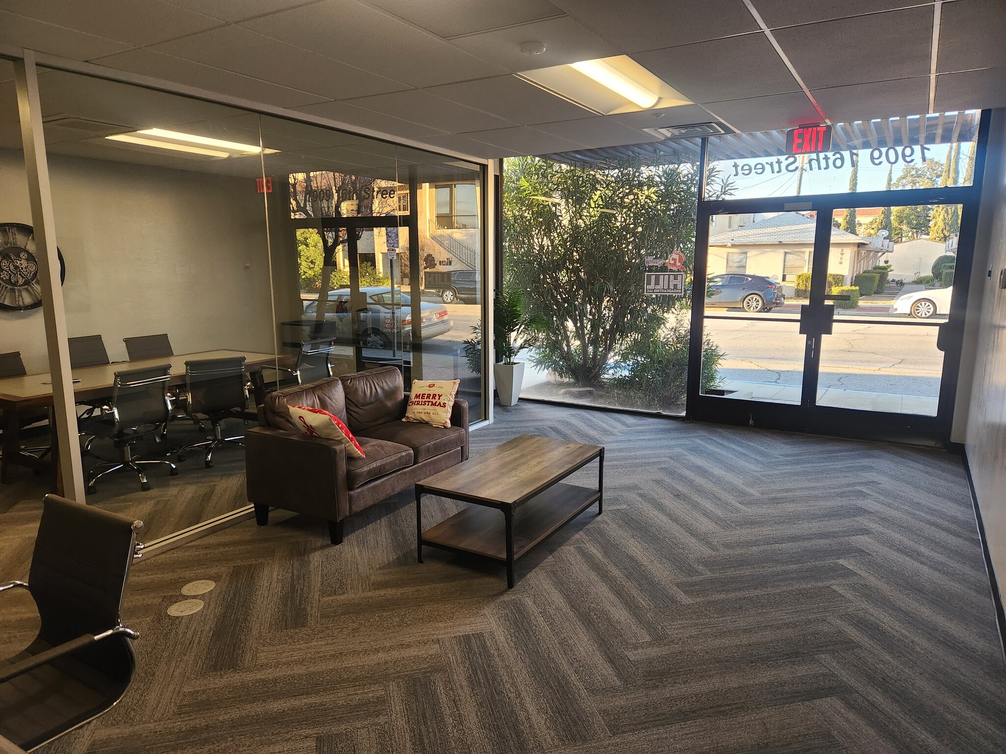 1909 16th St, Bakersfield, CA for lease Interior Photo- Image 1 of 10