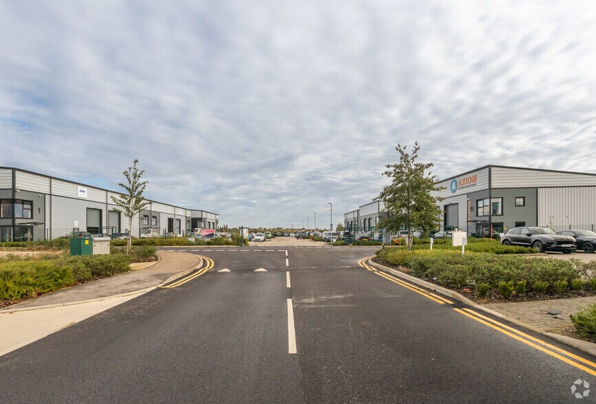 Falcon Way, Yaxley à louer - Photo du bâtiment - Image 3 de 4
