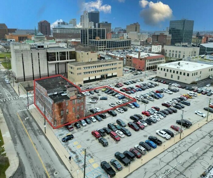443 10th St, Toledo, OH à vendre - Photo du bâtiment - Image 2 de 4