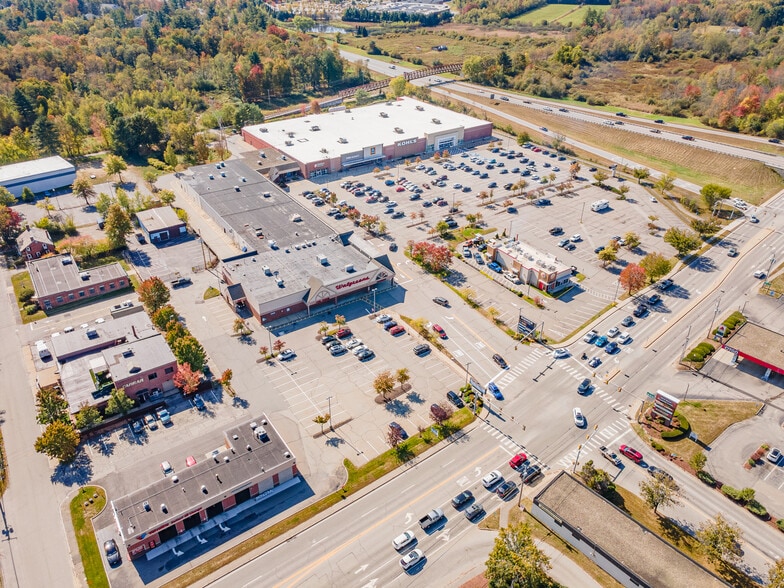 430 West St, Keene, NH à louer - Photo du bâtiment - Image 2 de 22