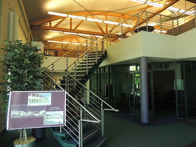 1614 E Holt Blvd, Ontario, CA à louer - Photo intérieure - Image 2 de 7