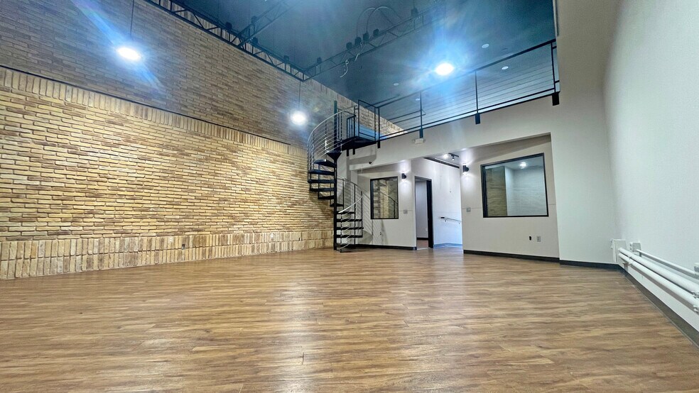 2465 Ventura Blvd, Camarillo, CA à louer - Photo intérieure - Image 2 de 8