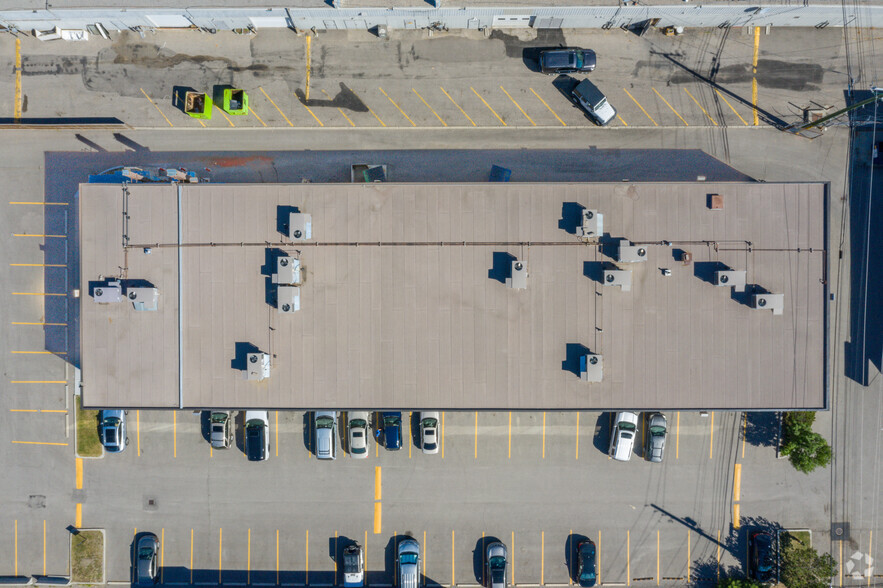 7500 Macleod Trl SE, Calgary, AB à louer - Aérien - Image 3 de 9