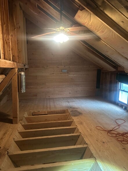 198 Jackson St, Thompson, PA for sale - Building Photo - Image 3 of 24