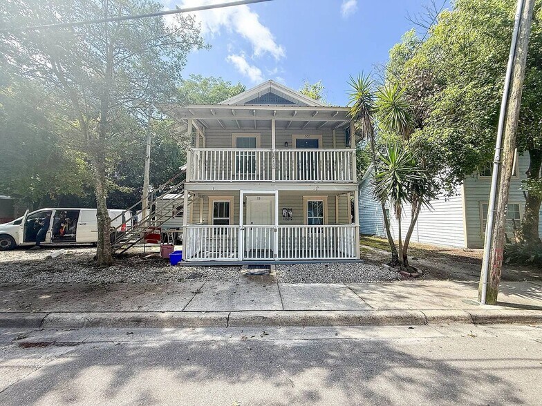 1013 NW 3rd Ave, Gainesville, FL for sale - Primary Photo - Image 1 of 1