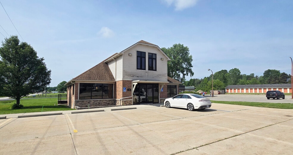 1306 S Carney Dr, Saint Clair, MI à louer - Photo du bâtiment - Image 1 de 6