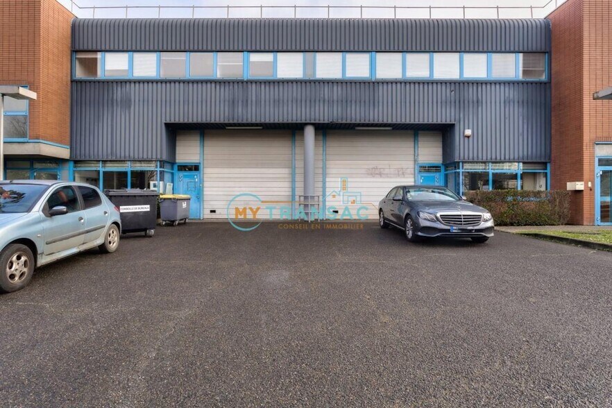 Flex in Villepinte for lease - Building Photo - Image 2 of 5