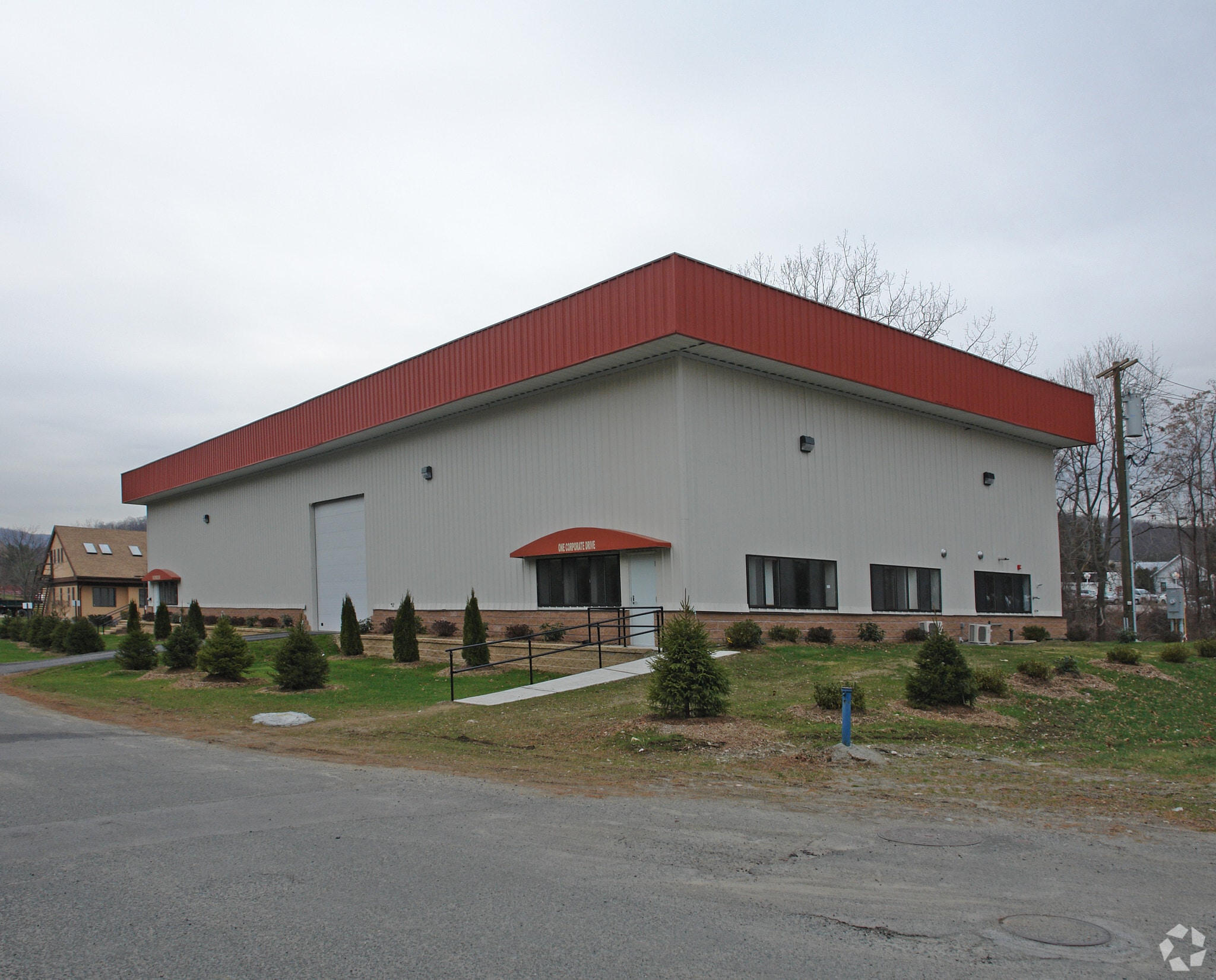 1 Corporate Dr, Peekskill, NY for lease Primary Photo- Image 1 of 6