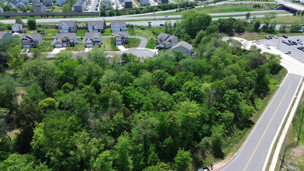 14981 Walter Robinson ln, Haymarket, VA à vendre - Vidéo sur l’inscription commerciale - Image 2 de 10