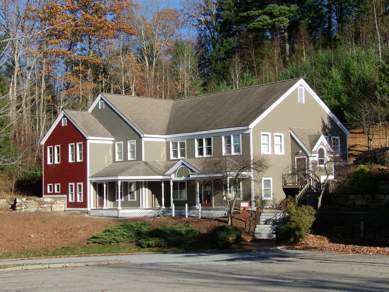 401 Gilford Ave, Gilford, NH à vendre - Photo du bâtiment - Image 1 de 1