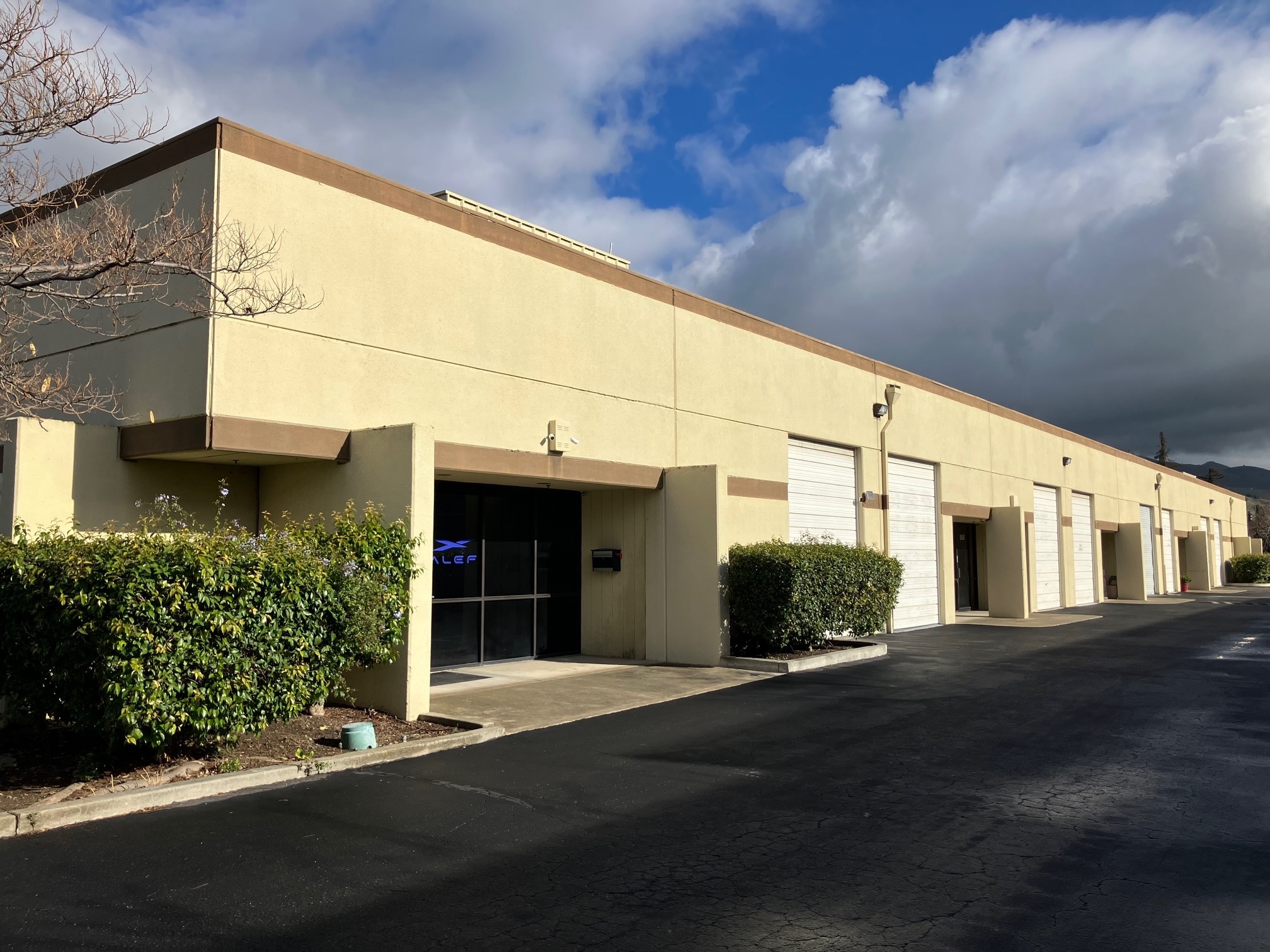 962-996 Hanson Ct, Milpitas, CA for lease Primary Photo- Image 1 of 3