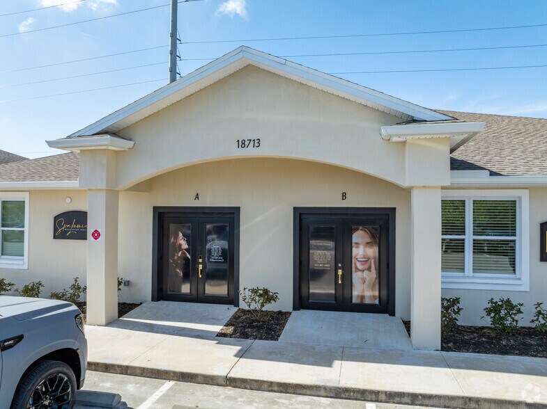 18713 N Dale Mabry Hwy, Lutz, FL à louer - Photo du bâtiment - Image 3 de 12