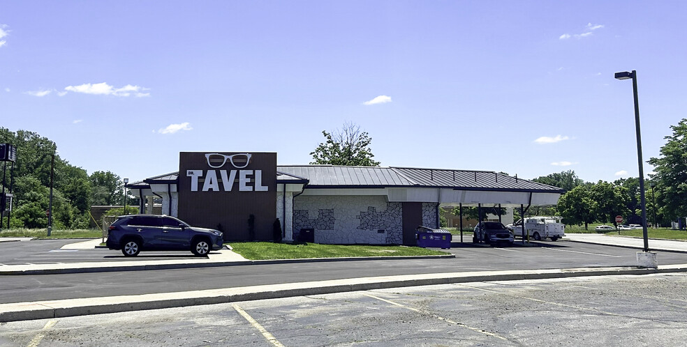 3701 S Main St, Elkhart, IN for lease - Building Photo - Image 2 of 15