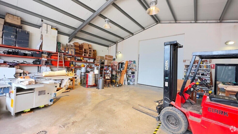 Bureau dans Cuenca, Cuenca à louer - Photo du bâtiment - Image 2 de 5