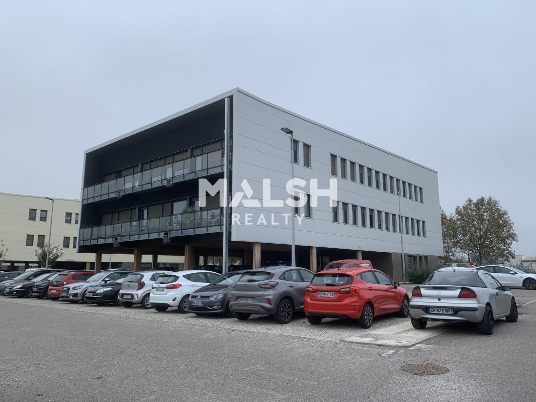 Office in Beynost for lease Building Photo- Image 1 of 15