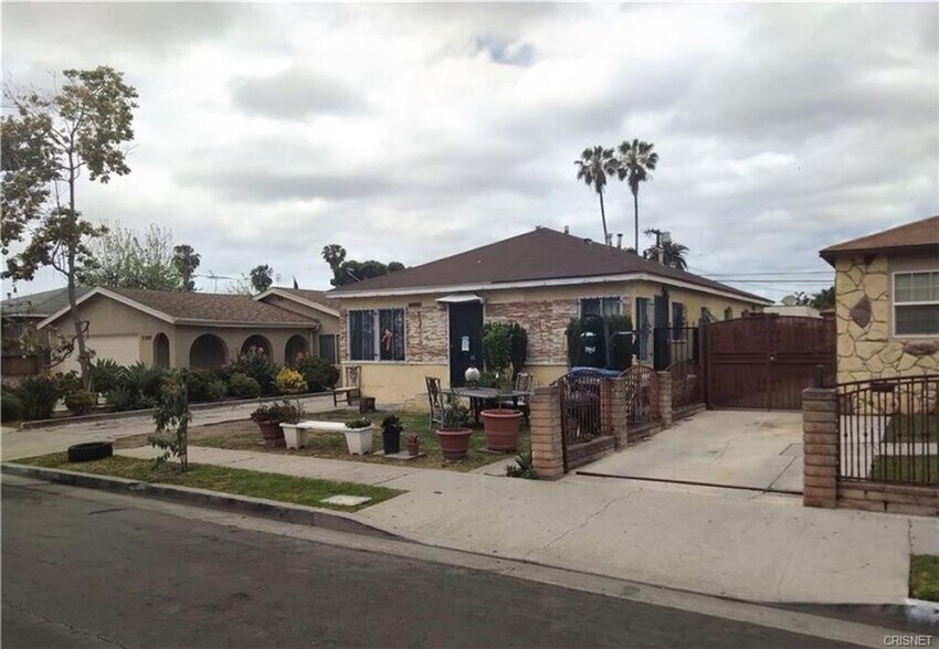 2305 S Burnside Ave, Los Angeles, CA for sale - Primary Photo - Image 1 of 5