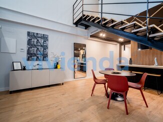 Plus de détails pour Multi-résidentiel à vendre