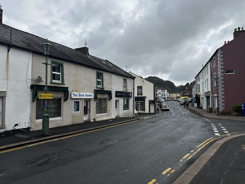 44-46 Front St, Brampton à vendre - Photo du bâtiment - Image 2 de 9