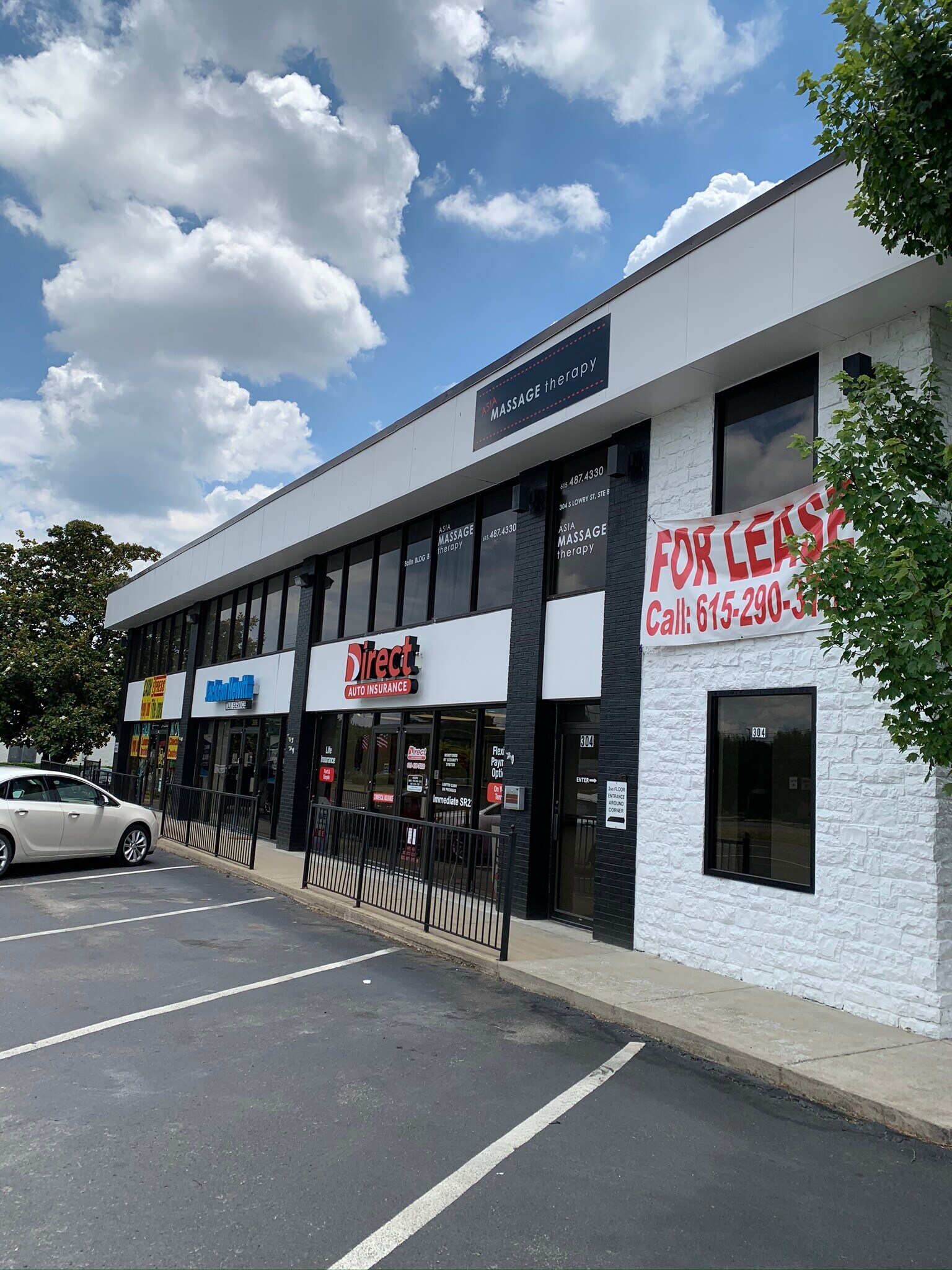 304-308 S Lowry St, Smyrna, TN for lease Building Photo- Image 1 of 10