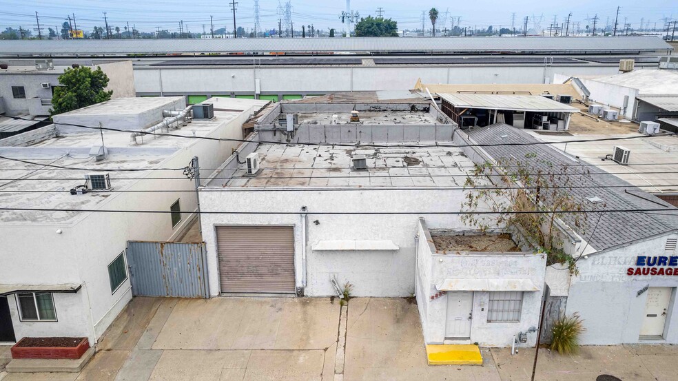 6835 Tujunga Ave, North Hollywood, CA for lease - Building Photo - Image 3 of 33