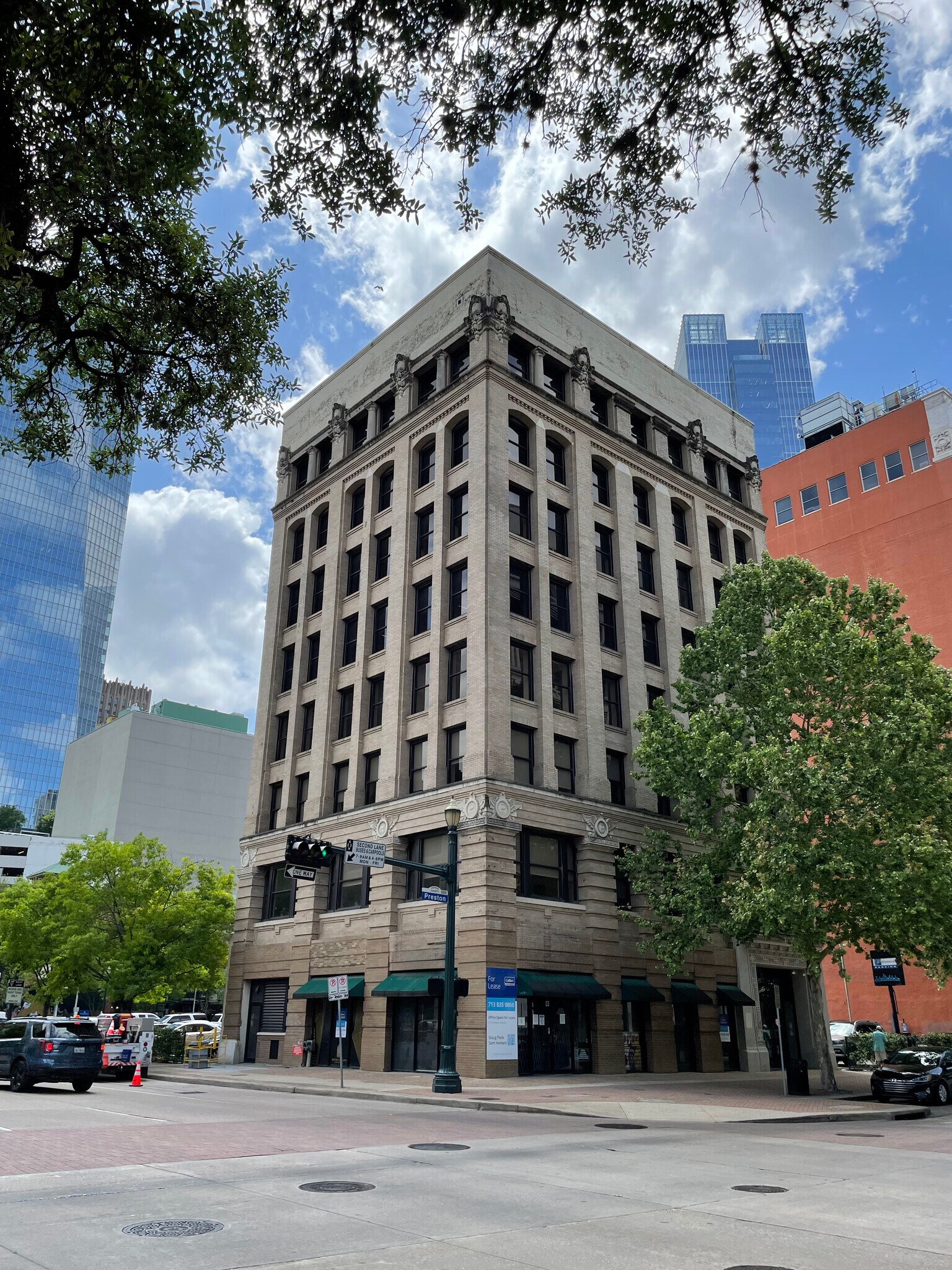 1018 Preston St, Houston, TX à louer Photo du bâtiment- Image 1 de 5