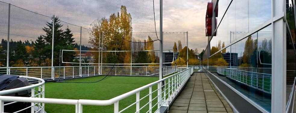 3600 136th Pl SE, Bellevue, WA à vendre - Photo du bâtiment - Image 2 de 67