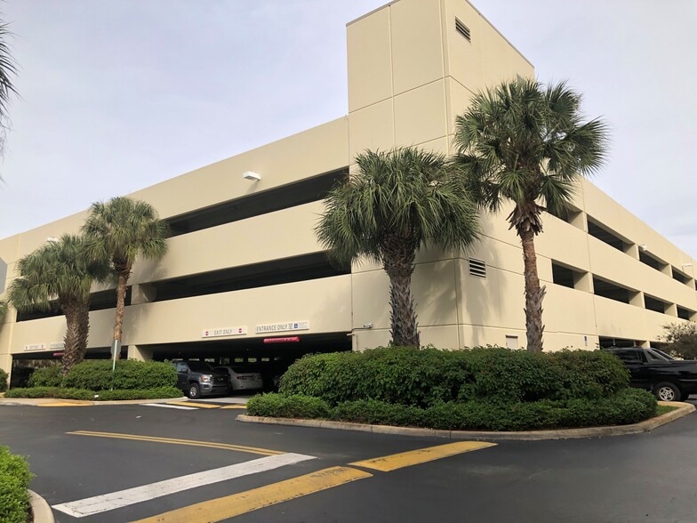 1525 W Cypress Creek Rd, Fort Lauderdale, FL for lease - Building Photo - Image 2 of 11
