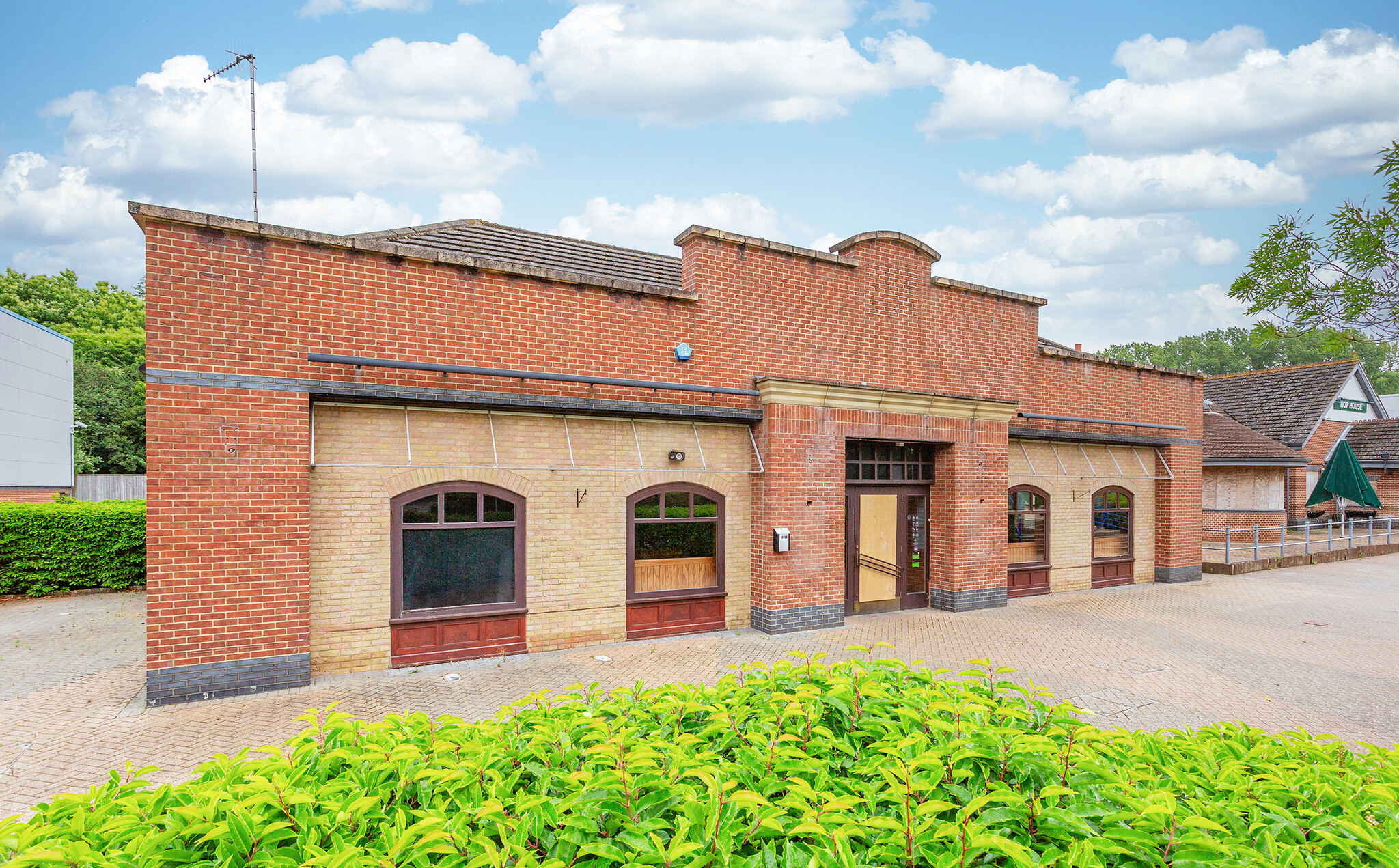 Knights Way, Tunbridge Wells for lease Building Photo- Image 1 of 8