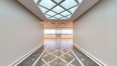 4265 San Felipe St, Houston, TX for lease Matterport 3D Scan- Image 1 of 9