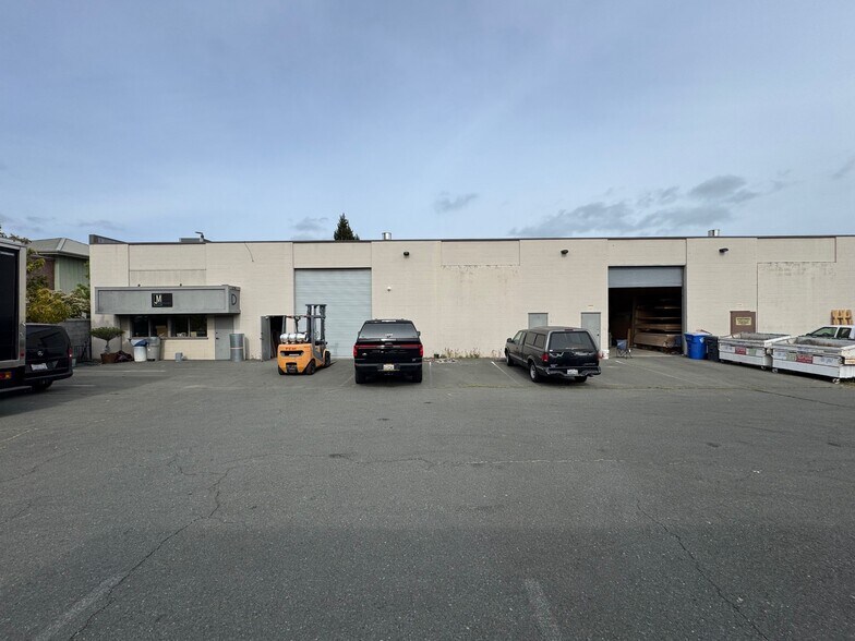 1774 Industrial Way, Napa, CA à louer - Photo du bâtiment - Image 2 de 5