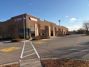 650 Pelham Blvd, Saint Paul, MN for lease Building Photo- Image 2 of 5