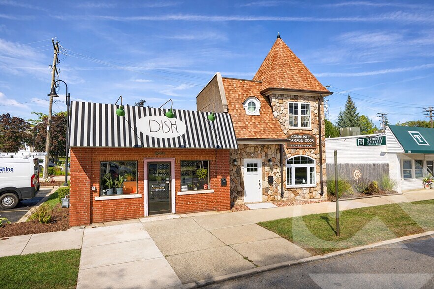 18441 Mack Ave, Detroit, MI à vendre - Photo du bâtiment - Image 1 de 1