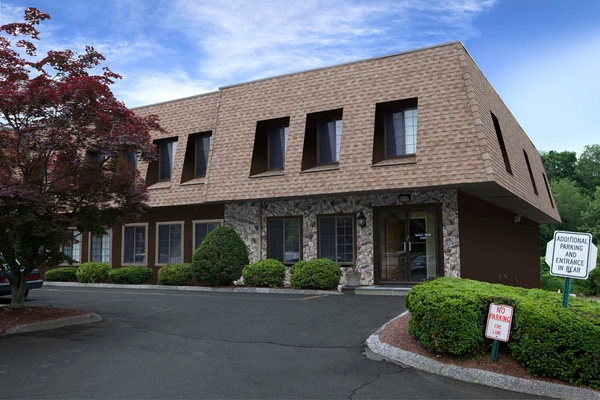 304 Federal Rd, Brookfield, CT à louer Photo intérieure- Image 1 de 1