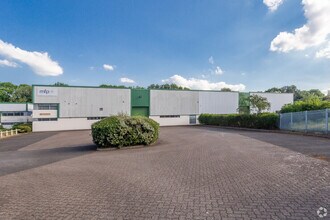 31-32 Lyveden Rd, Northampton for lease Building Photo- Image 1 of 1