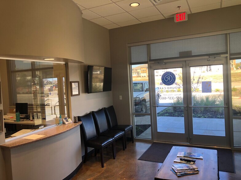 1720 FM 544, Lewisville, TX à vendre - Photo du bâtiment - Image 3 de 4